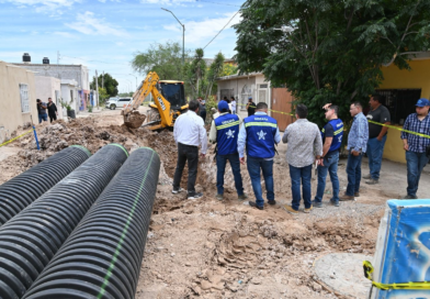 #GP. Supervisan obras de introducción de drenaje en El Mezquital*