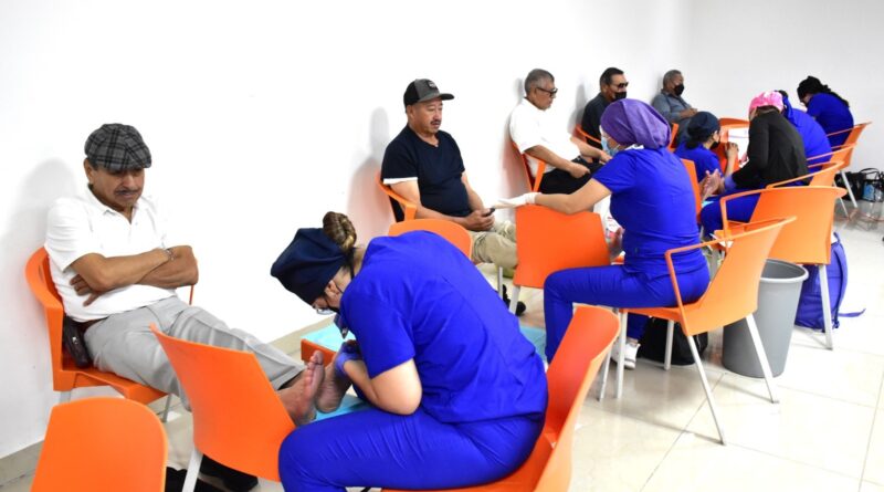 #Torreón. DIF Torreón lleva a cabo brigada de podología preventiva para adultos mayores empacadores