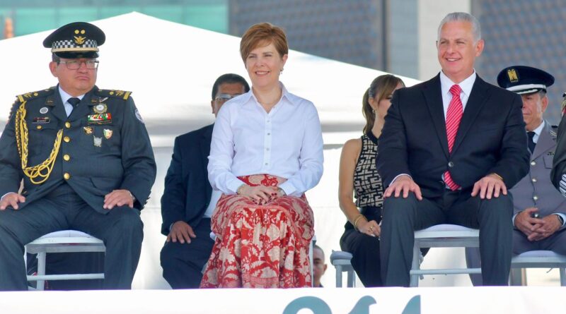 #Torreón. Román Alberto Cepeda González preside el desfile del inicio de la Independencia de México