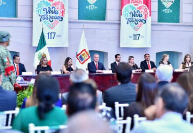 #Torreón. Román Alberto Cepeda González reconoce a “Ciudadanía Distinguida 2024”, durante Sesión Solemne de Cabildo 