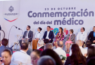 #Durango. ”Continuaré en la búsqueda de proyectos por la salud de duranguenses” afirma Esteban al reconocer a los médicos*