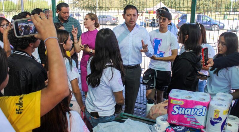 #UAdeC. Entregan Apoyos en el Hospital General los Lobos en Acción de la UAdeC de la Unidad Laguna