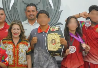 #GP. Alcaldesa Leticia Herrera Ale reconoce a boxeadores triunfadores en Torneo Internacional