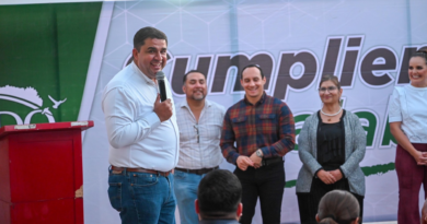 #Lerdo. HOMERO MARTÍNEZ CUMPLE SU COMPROMISO CON VECINOS DE PRIVADA CHIHUAHUA*