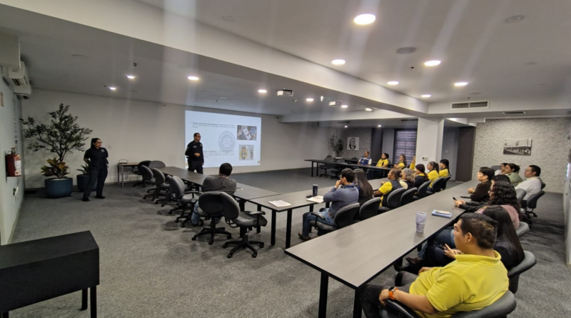 #GP. Realizan plática sobre la prevención e identificación de extorsiones, con trabajadores de empresa*