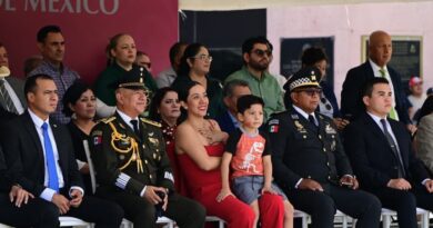 #GP. Preside Betzabé Martínez desfile Cívico Militar conmemorativo de la Independencia de México