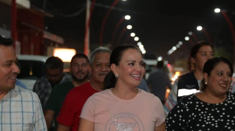 #Lerdo. SUSY TORRECILLAS ILUMINA BULEVAR TECNOLÓGICO COMO PARTE DE LAS ACCIONES DE SEGURIDAD*