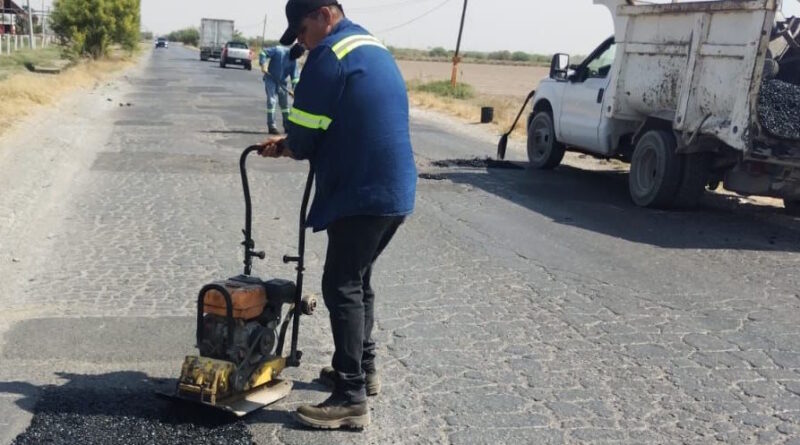 #GP. Continúa en Gómez Palacio programa de bacheo en zonas urbanas y rurales*