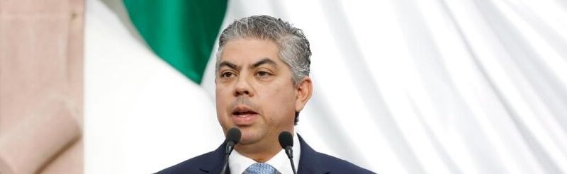 #CongresoCoahuila. Facilitar la titulación y término de carreras universitarias, solicita Alfredo Paredes