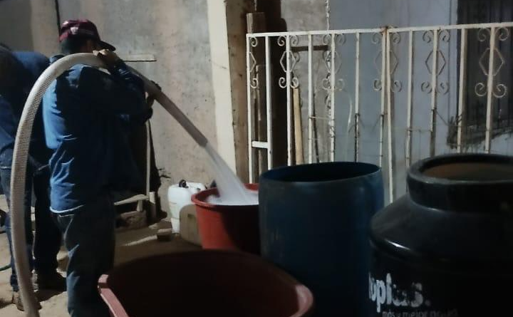 #GP. 300 mil litros de agua se han entregado con pipas en comunidades rurales de Gómez Palacio durante este fin de semana
