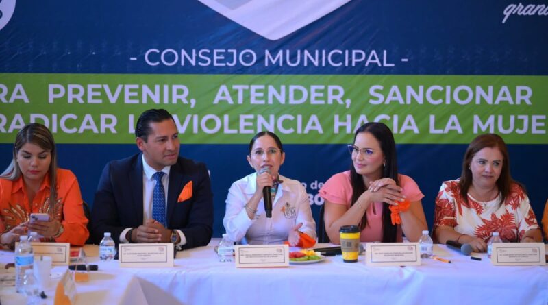 #Lerdo. SUSY TORRECILLAS ENCABEZA SESIÓN DEL CONSEJO MUNICIPAL PARA ERRADICAR LA VIOLENCIA CONTRA LAS MUJERES*