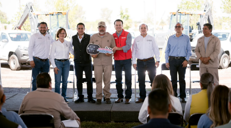 #Durango. Más rapidez para atender reportes de agua y drenaje en Durango; entregan Esteban y Toño 82 nuevas unidades para mejorar servicio de AMD*