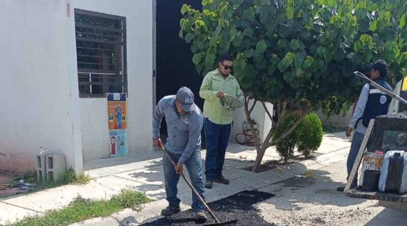 #Lerdo. INSTRUYE SUSY TORRECILLAS PLAN EMERGENTE DE BACHEO EN VIALIDADES AFECTADAS POR LLUVIAS*