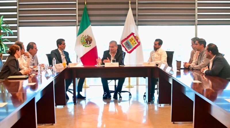 #Torreón. MARS REVISA CON MIEMBROS DE CANADEVI LOS RETOS DEL DESARROLLO HABITACIONAL EN TORREÓN