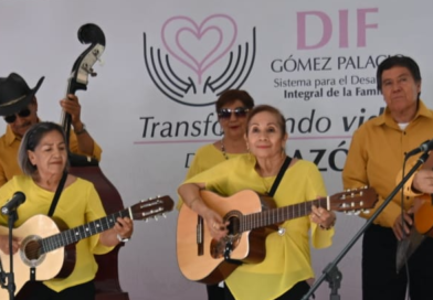 #GP. Celebran a abuelos de Gómez Palacio en el Club de la Tercera Edad*