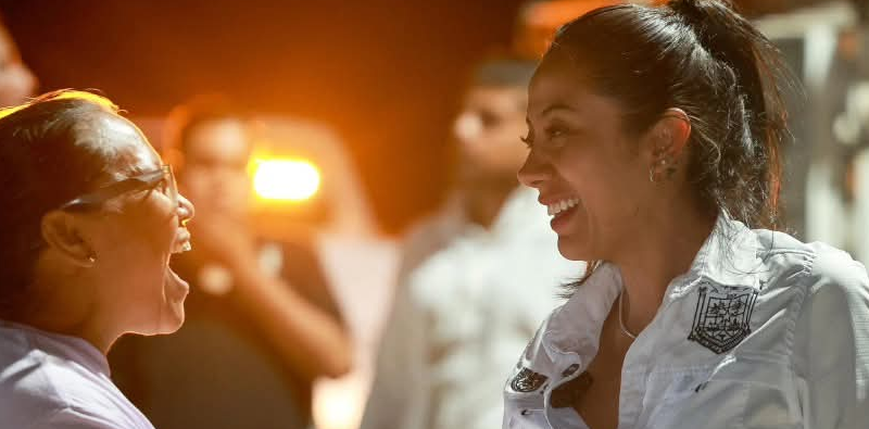 #GP. Supervisa Betzabé Martínez operación de las primeras luminarias en el ejido Competencia*