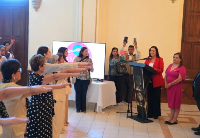 #Lerdo. SUSY TORRECILLAS TOMA PROTESTA A COMITÉ DE AMMJE LERDO*