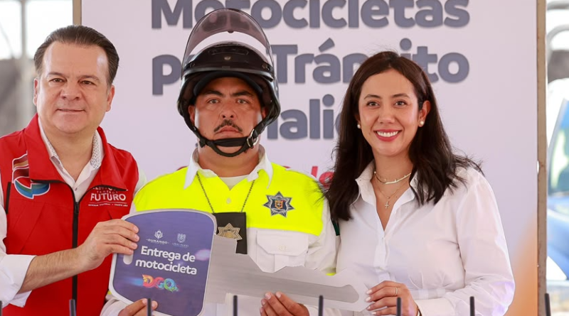 #GP. Fortalece Gómez Palacio sus corporaciones de seguridad con equipamiento y reconocimiento al mérito policial*