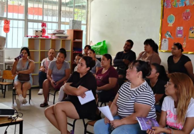 #GP. Fortalece Gobierno de Betzabé Martínez la prevención desde el hogar con Escuelas para Padres de Agrupamiento Violeta