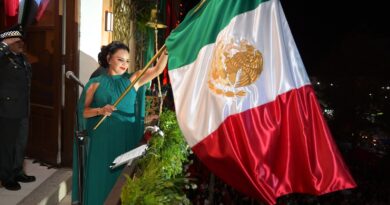 #Lerdo. ANTE MÁS DE 20 MIL ASISTENTES, PRESIDENTA SUSY TORRECILLAS ENCABEZA GRITO DE INDEPENDENCIA EN LERDO*