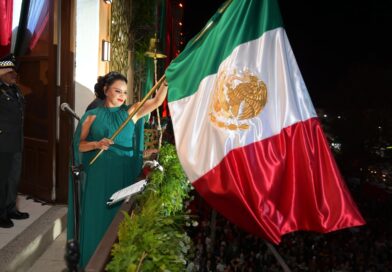 #Lerdo. ANTE MÁS DE 20 MIL ASISTENTES, PRESIDENTA SUSY TORRECILLAS ENCABEZA GRITO DE INDEPENDENCIA EN LERDO*