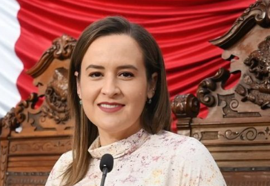 #CongresoCoahuila. POR PRIMERA VEZ EN EL CONGRESO DE COAHUILA HABRA UNA INCICIATIVA PRODUCTO DEL PARLAMENTO JUVENIL SOBRE INTELIGENCIA ARTIFICIAL: BEATRIZ FRAUSTRO DAVILA.